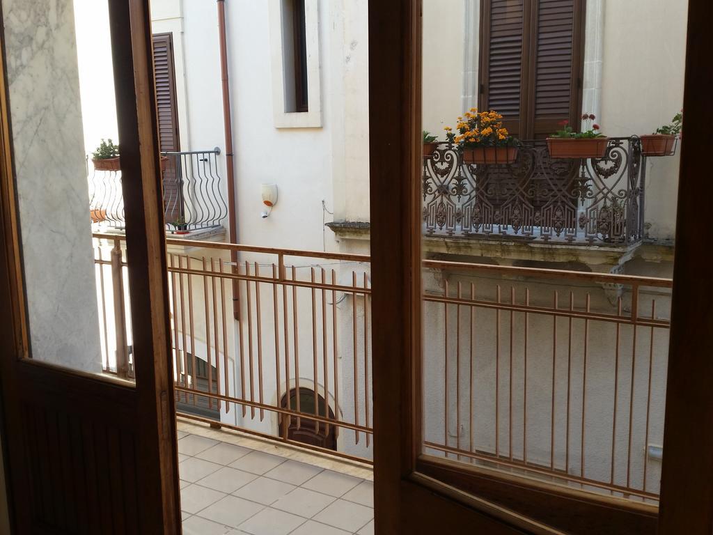 Senza Pensieri Villa กาลาโตเน ภายนอก รูปภาพ